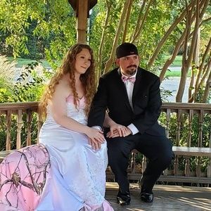 Meet your Posher, Sondra